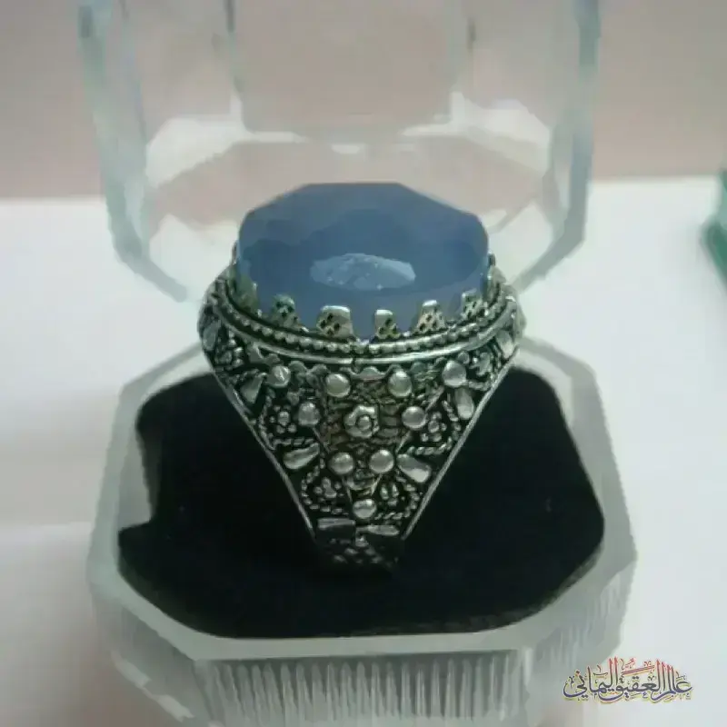 خاتم من العقيق اليماني الأزرق